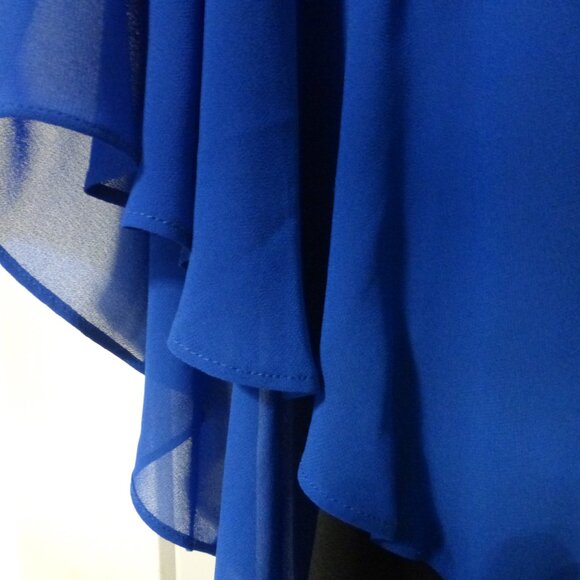 LE CHATEAU royal blue and black one shoulder chiffon top - Picture 9 of 10